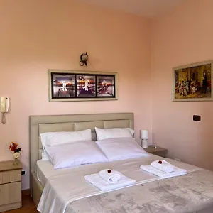 3 Hotell
